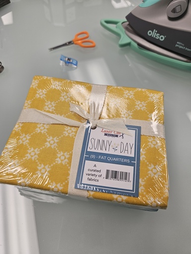 Fat Quarter Bundle - "Sunny Day"